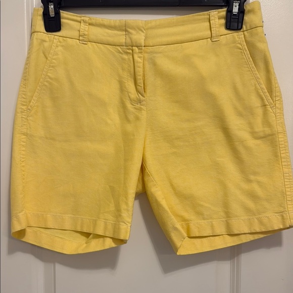 J Crew City Fit Women's Yellow Shorts Size 4 - Picture 1 of 3
